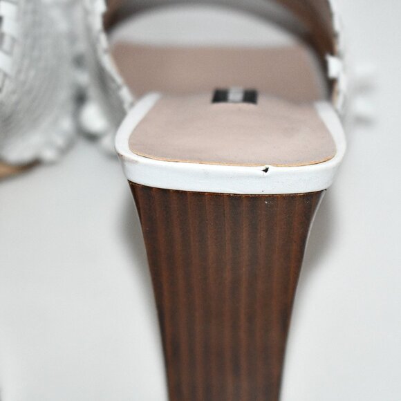 Nine West Lucili Raffia Sandals in White Size: 9M Great Condition - Picture 5 of 7